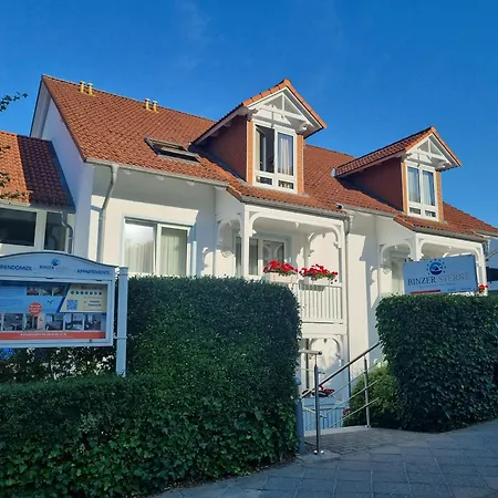 Appartementhaus Binzer Sterne 28 *
